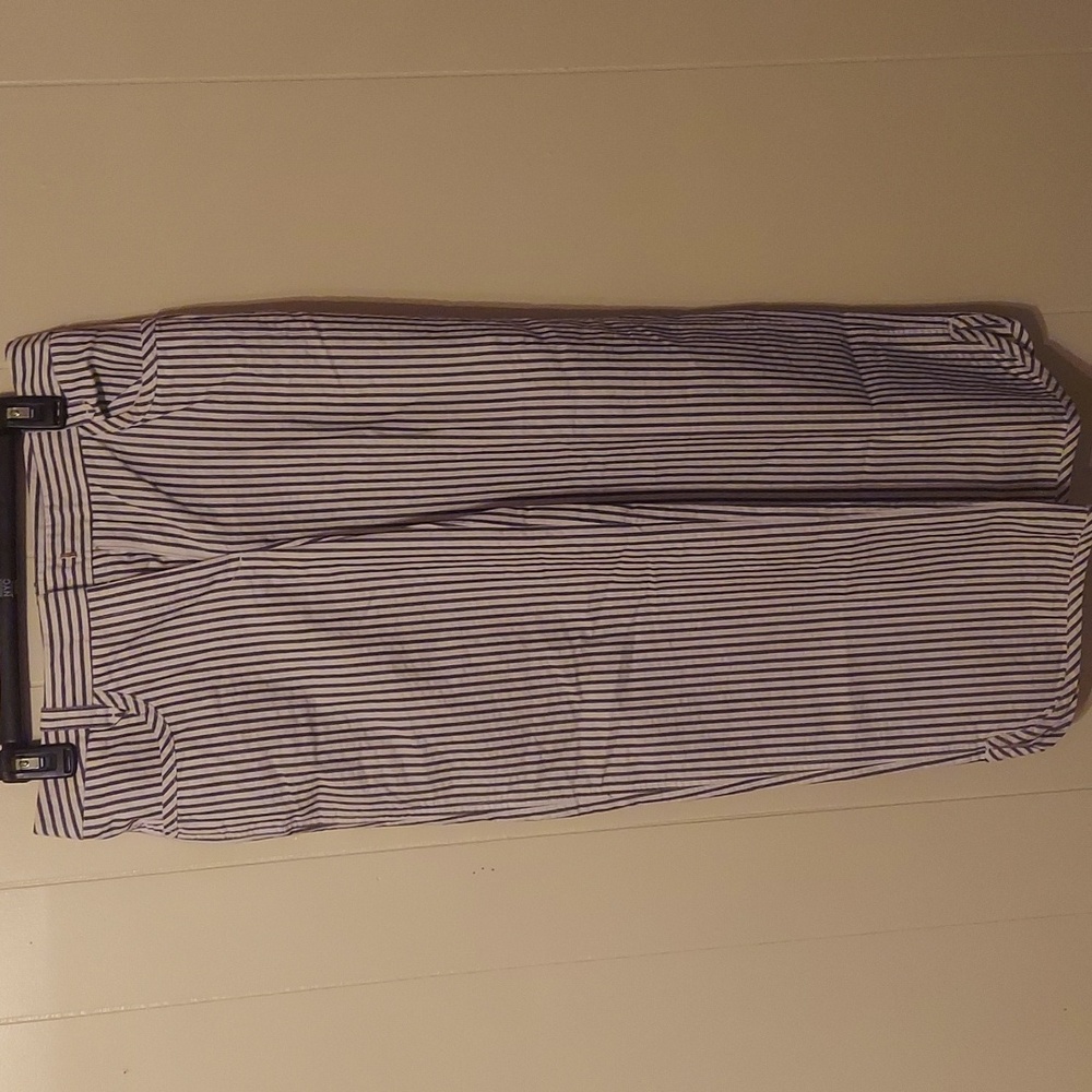Women's cropped pants